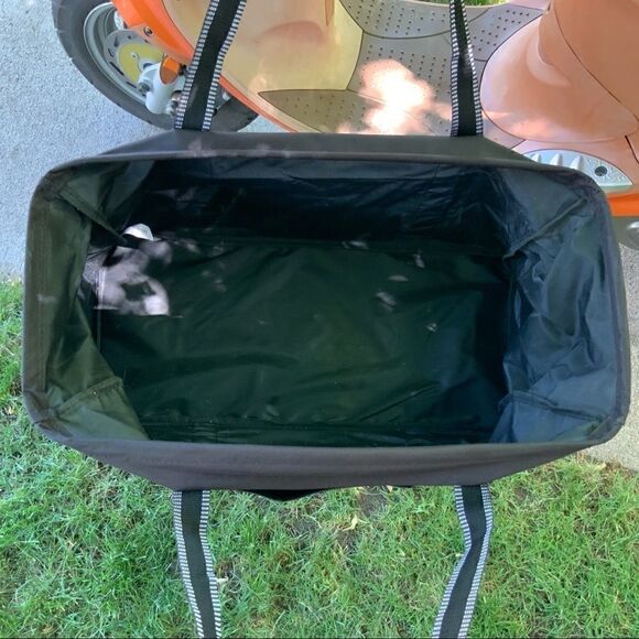 POSHMARK XXL ULTIMATE WIREFRAME UTILITY TOTE IN BLACK FABRIC COLLAPSIBLE POCKET - Picture 10 of 14